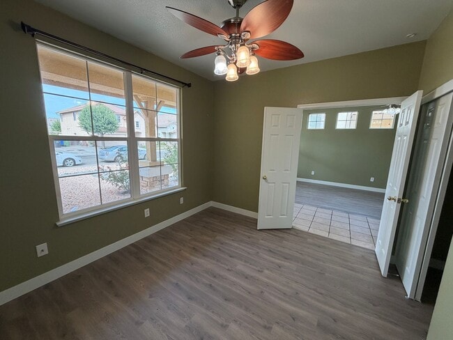 Building Photo - 8660 Banton Cir