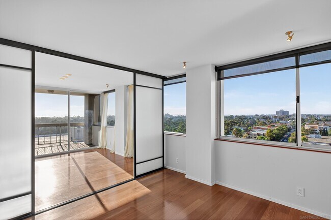Building Photo - 3535 1st Ave.