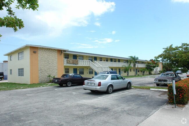 Primary Photo - Foresteria Park Apartments