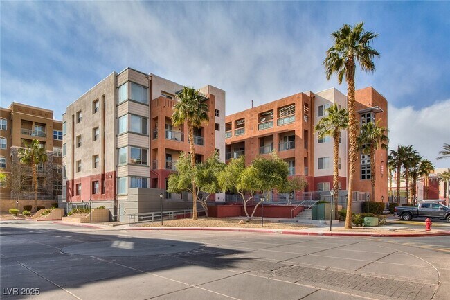 Primary Photo - 51 E Agate Ave