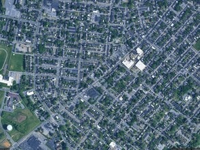 Building Photo - 763 Manor St