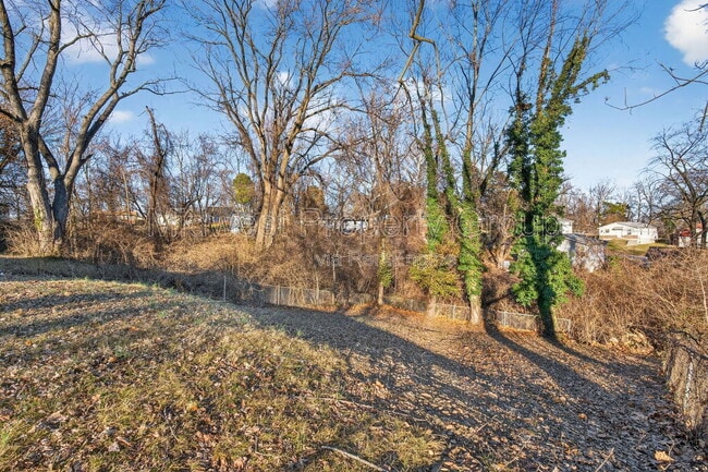 Building Photo - 5978 Laurette Ave