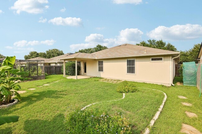 Building Photo - 2656 Bradley Ln