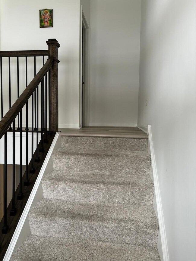 Building Photo - 602 Wolverine Dr