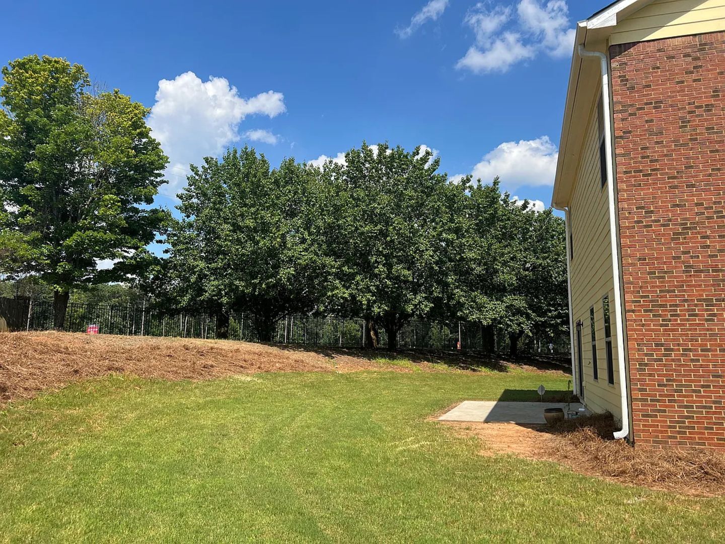 Building Photo - 6211 Crestgate Ln