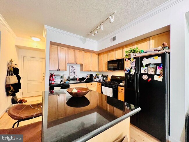 Building Photo - 1441 Rhode Island Ave NE