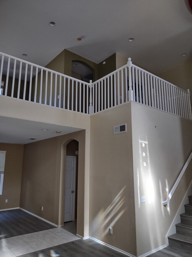 Building Photo - 40543 Chantemar Way