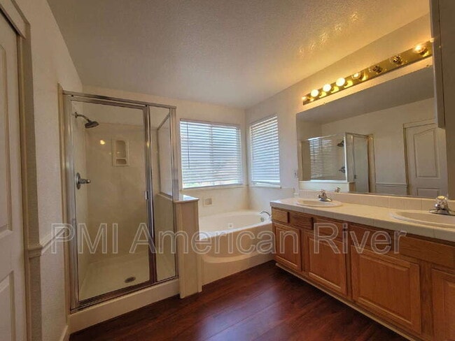 Building Photo - 1375 Pintail Way