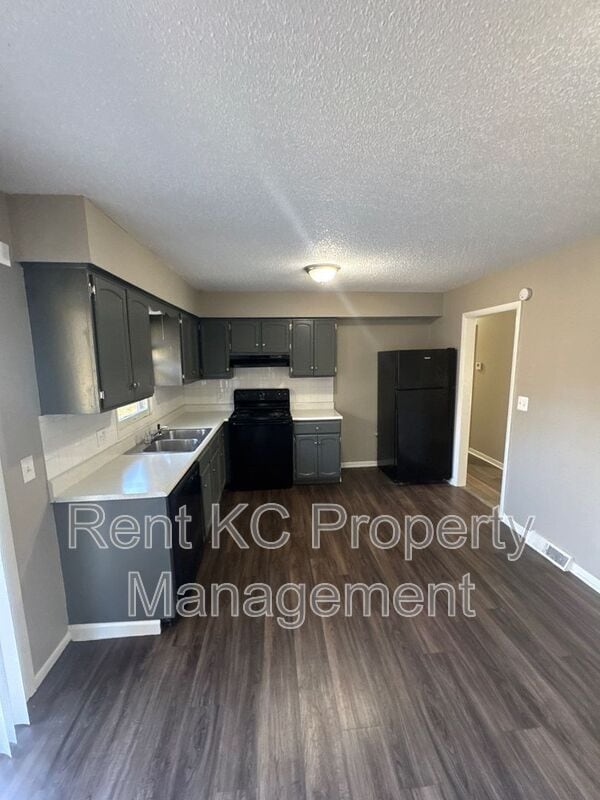 Building Photo - 218 SW 19th St