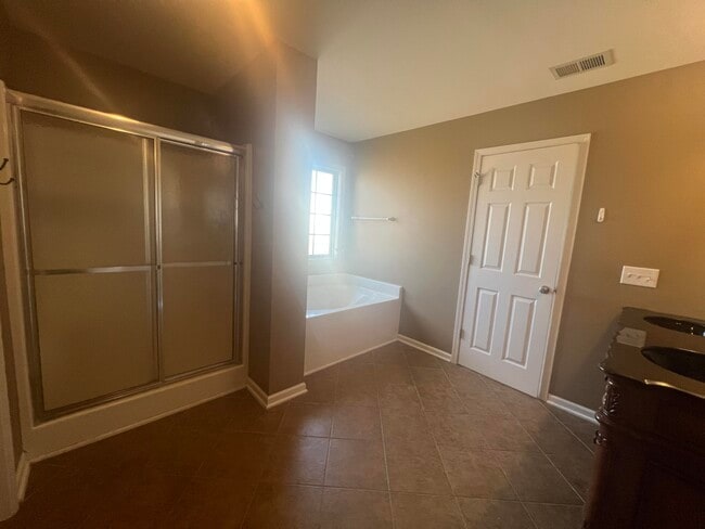 Building Photo - 3625 Galloway Ln