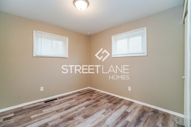 Building Photo - Charming 3 Bedroom in Columbus!