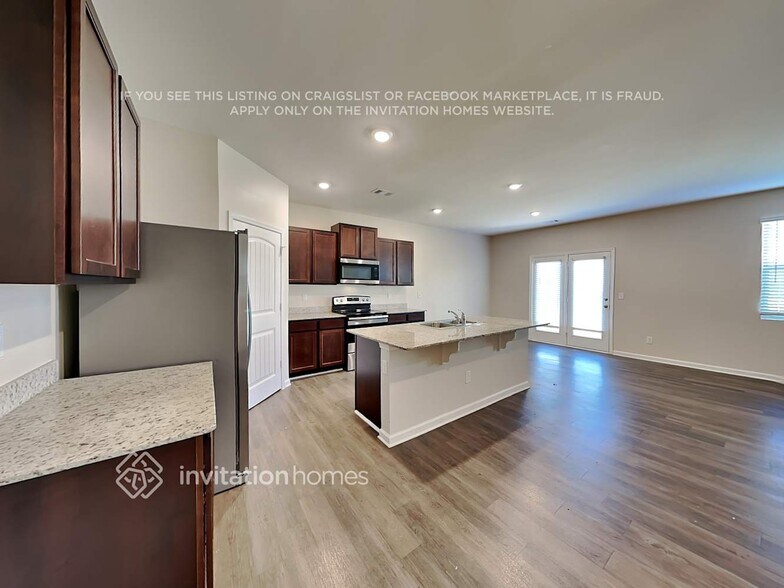 Building Photo - 919 Lilfield Ln