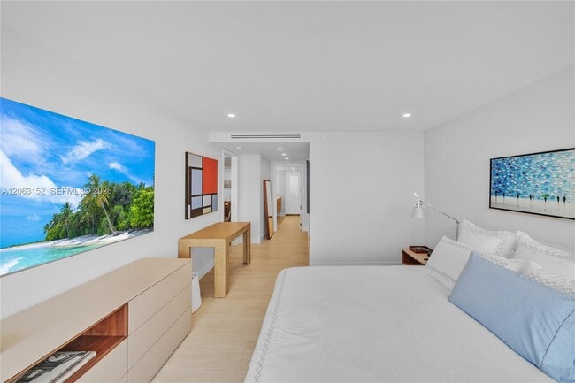 Building Photo - 4201 N Ocean Blvd