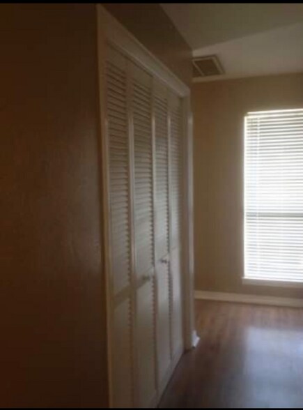 Building Photo - 1414 Highland Ave