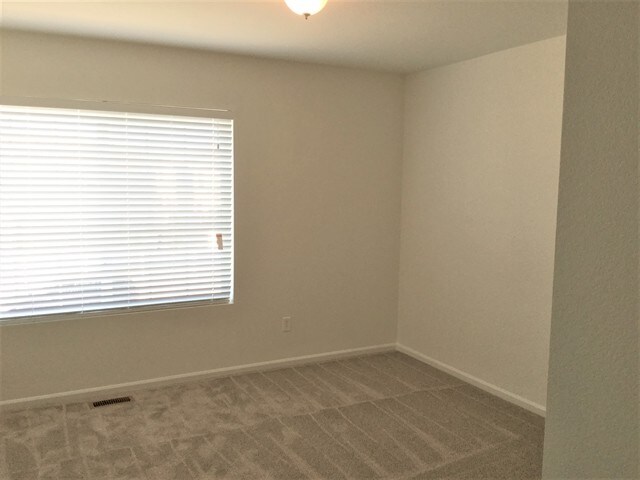 Building Photo - 5552 N Genoa St