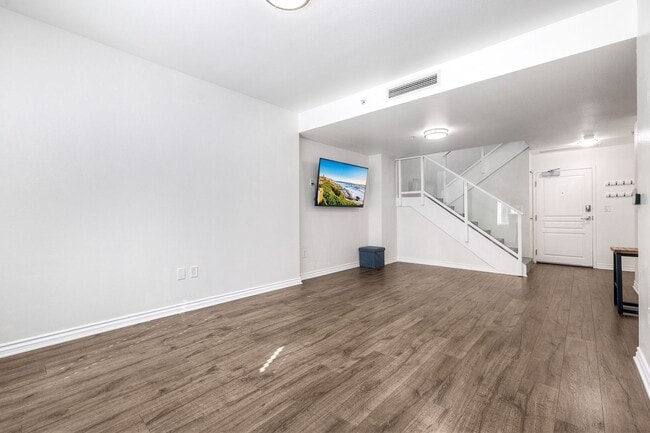 Building Photo - San Diego- Downtown- La Vita – Little Italy Condo- Split Level Style Move-In Special