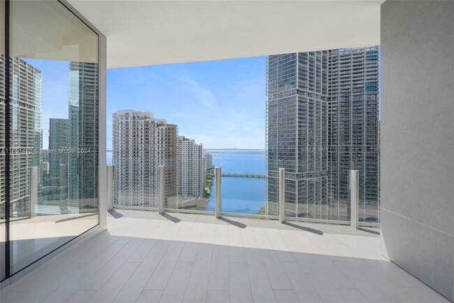 Building Photo - 300 Biscayne Blvd Way