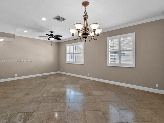 Building Photo - 2891 S Greenleaf Cir