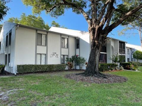 Primary Photo - 1290 Pine Ridge Cir E