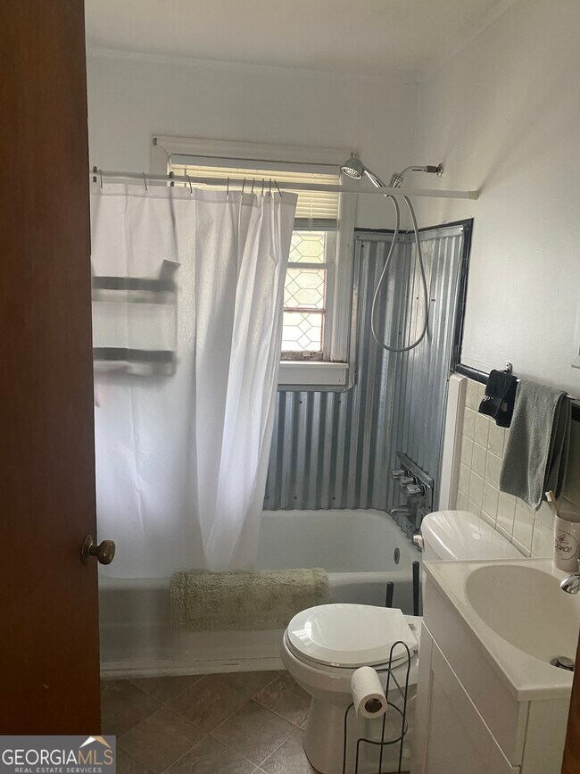 Building Photo - 152 Buena Vista Ave