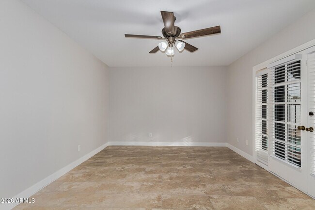 Building Photo - 1835 E Yale Dr