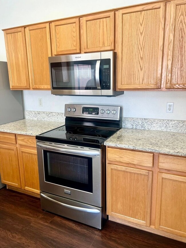 Building Photo - 3-bedroom, 2-bath in Johnson Ranch