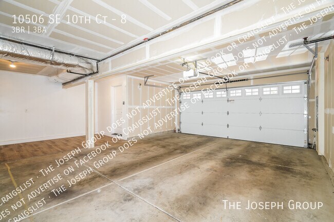 Building Photo - 10506 SE 10th Ct