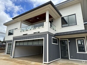 Building Photo - 99-52 Moanalua Rd