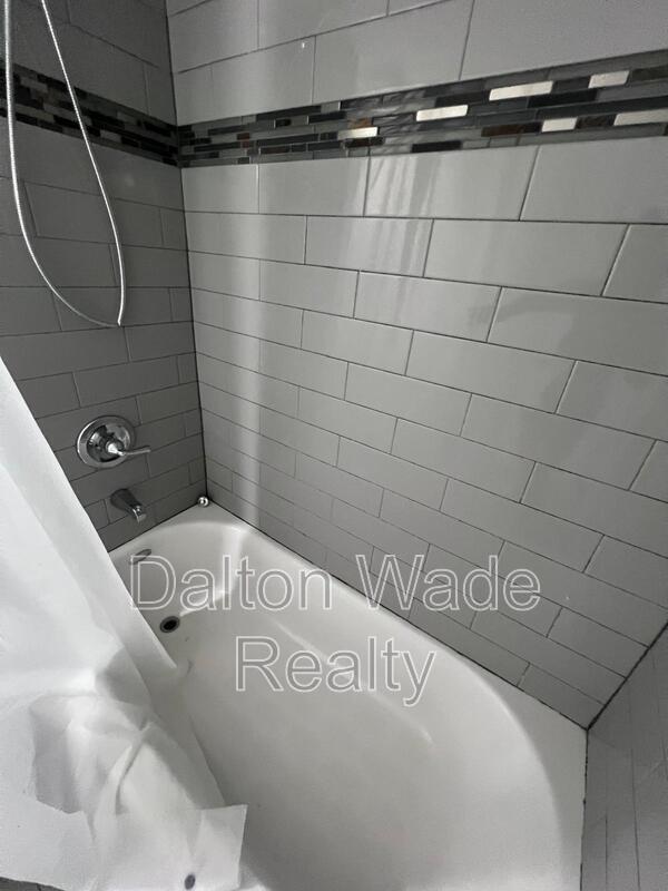 Building Photo - 2095 Sunset Point Rd