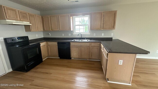 Building Photo - 7901 Bridlewood Pl