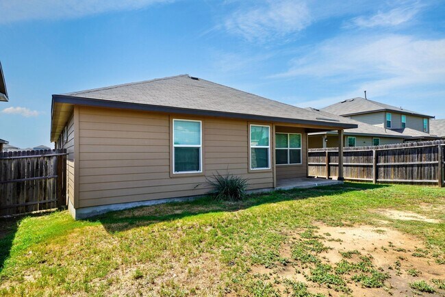 Building Photo - Stunning 4-Bedroom Home in Cobalt Canyon, ...