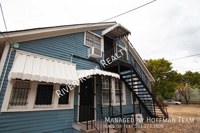 Building Photo - 1320 S Battery St