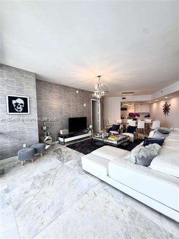 Building Photo - 16001 Collins Ave