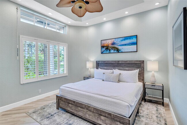 Building Photo - 1643 Seabreeze Blvd