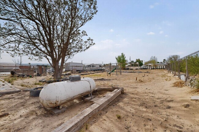 Building Photo - Rural South Valley 4 Bedroom  1.75 Bath 1256/sf