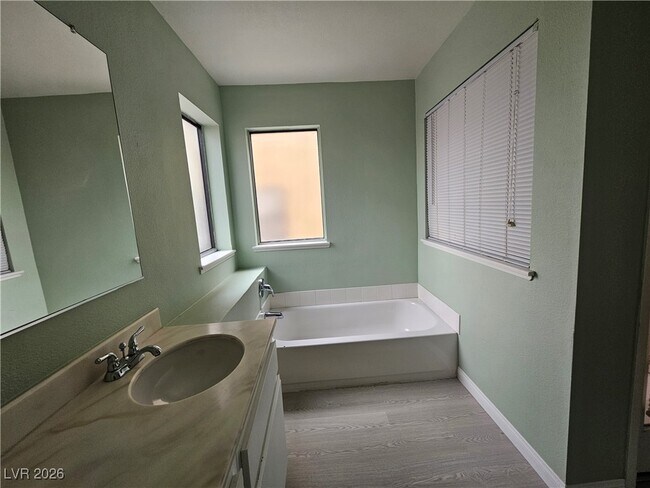 Building Photo - 4752 O'Bannon Dr