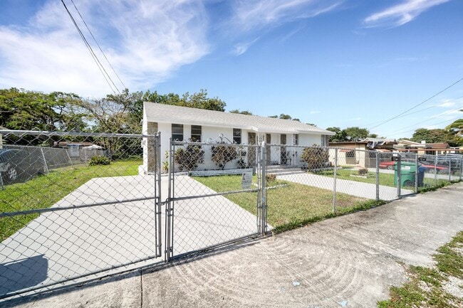 Building Photo - 2750 NW 60th St
