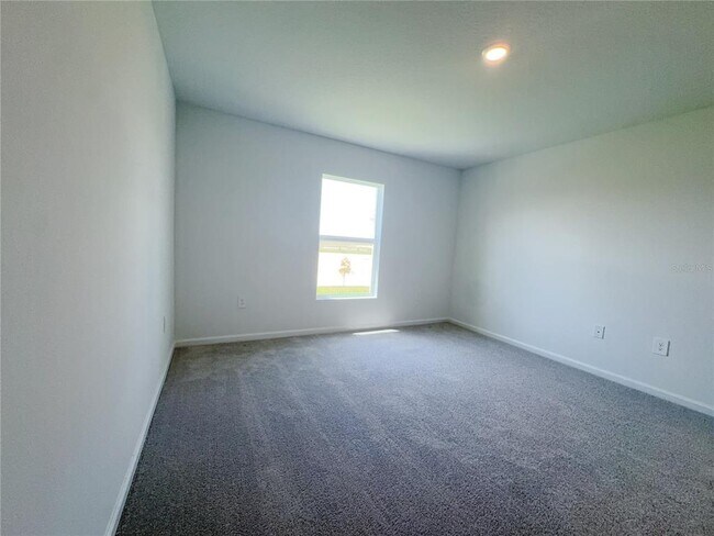 Building Photo - 2362 McKinley Dr