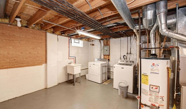 Building Photo - 922 Noddymill Ln E