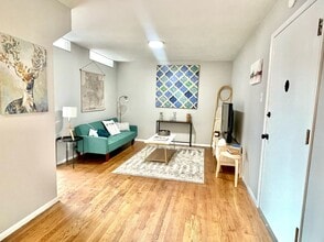 Building Photo - 5445 Chippewa St