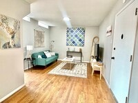 Building Photo - 5445 Chippewa St