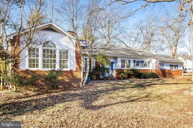 Building Photo - 9232 Forest Haven Dr