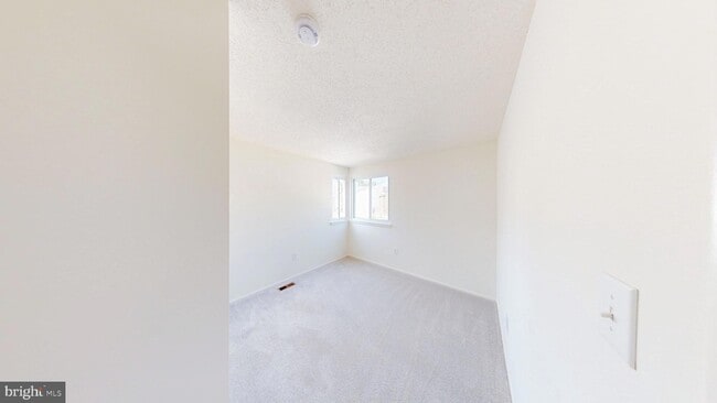 Building Photo - 7197 Cimarron Ct