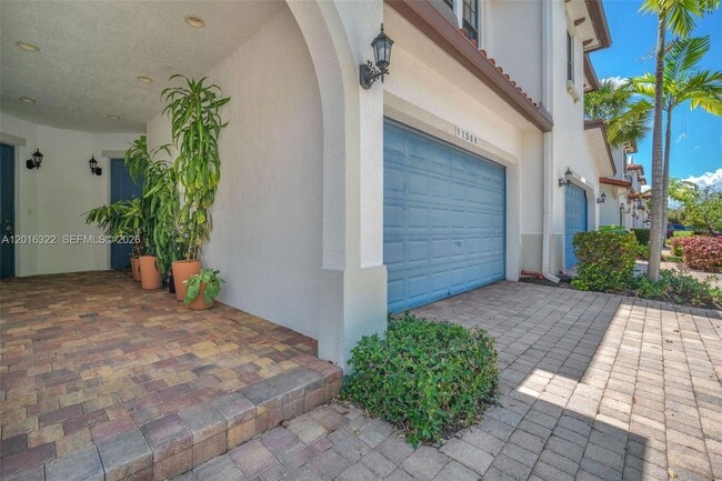 Building Photo - 11568 SW 13th Ln