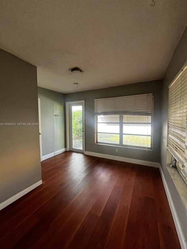 Building Photo - 4753 NW 41st St