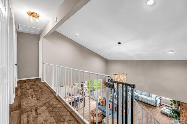 Building Photo - 4830 Huron Dr