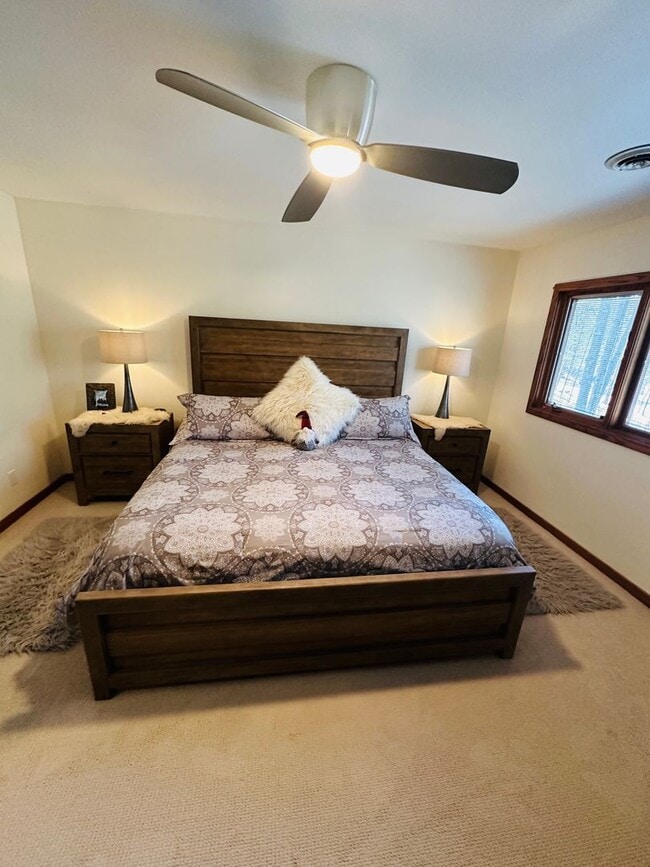 Building Photo - Sophisticated Condo Retreat on Old Mission Peninsula