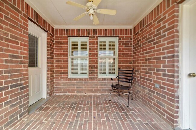 Building Photo - 3642 Slocom Dr