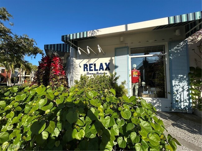 Building Photo - 1016 7th St S