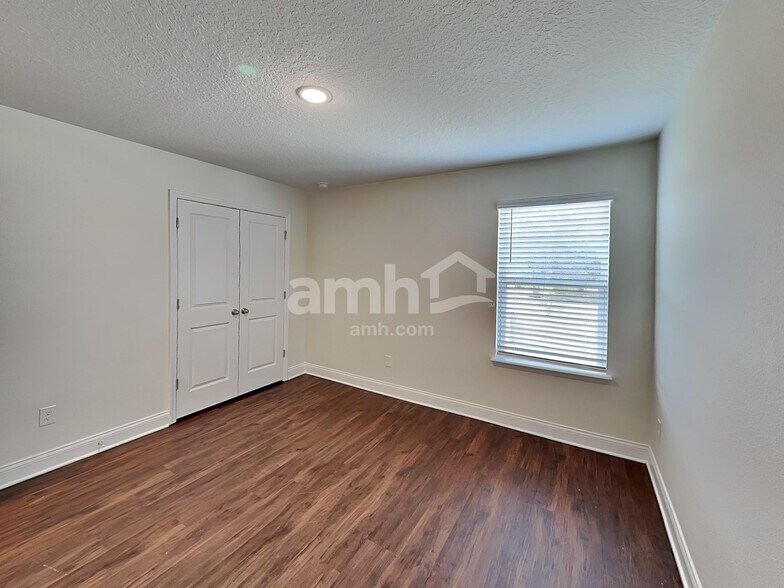 Building Photo - 6162 Little Blf Cir